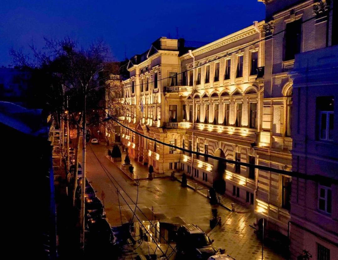 Апартаменты Central Location King Size Bed Тбилиси Экстерьер фото