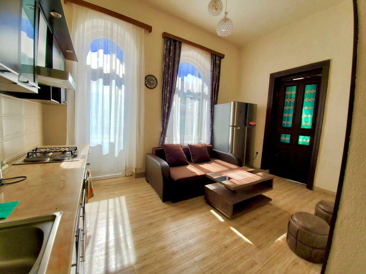 Апартаменты Central Location King Size Bed Тбилиси Экстерьер фото